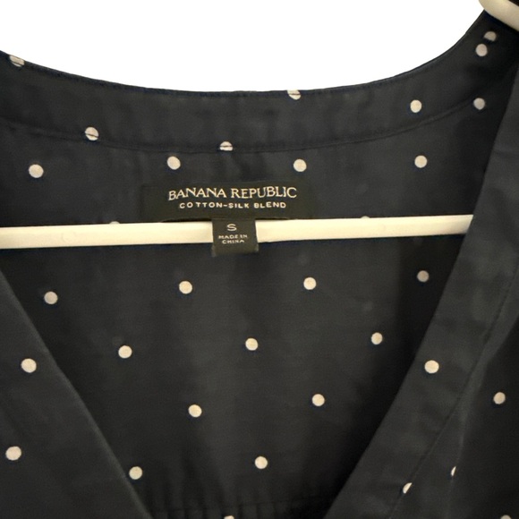 BANANA REPUBLIC Navy Blue Polka Dot Cotton-Silk Blend Sleeveless V-Neck Blouse S - Picture 2 of 8